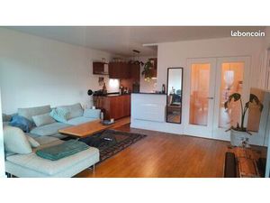 Loue appartement 53m² 2ème étage avec ascenseur