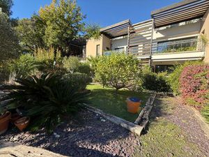 Vente appartement 4 pièces 82 m² Hyères (83400)