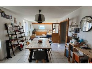 Location appartement  92.38 m² T-4 à Gérardmer  770 €