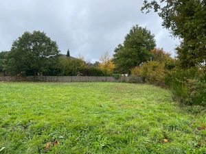 Vente terrain 1360 m² à Moissannes (87400)  25 000 €