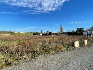 Vente terrain 275 m² à Châteaugiron (35410)  59 000 €