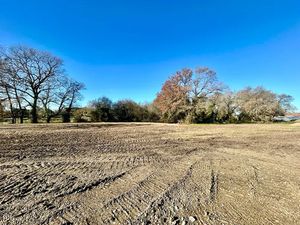 Vente terrain 596 m² à Mont-de-Marsan (40000)  56 525 €