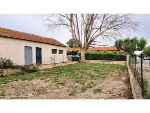 Vente terrain à batir 162 m² à Sorgues (84700)  60 000 €