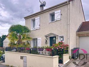 Vente maison 5 pièces 93 m² à Évry-Courcouronnes (91000)  280 000 €