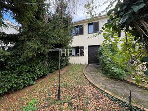 Maison à Montesson 4 chambres bien exposée avec jardin et parkings privatifs