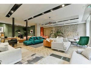 Location local commercial  177.00m²  Paris 17