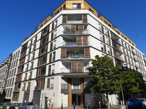 4 PIECES 3 CHAMBRES TERRASSE PARKING DOUBLE