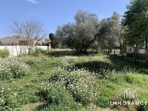 Vente terrain 700 m² à Saint-Mathieu-de-Tréviers (34270)  269 000 €