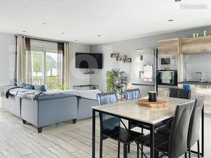 Maison 7 pièces 121 m²