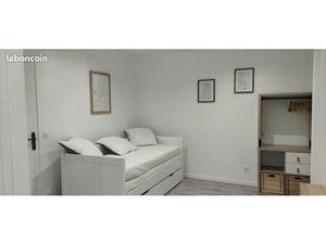 Studio neuf  clair  calme  Tb situé + parking + Lavante-séchante + smart TV + Internet Fib