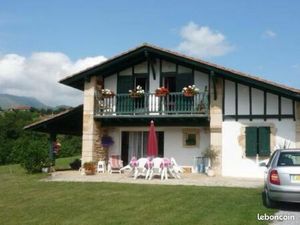 À louer à l’année – Maison 140 m² à Sare (Pays Basque)
