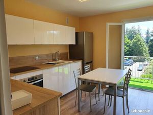 Appartement situé dans le triangle d’or DISPONIBLE dès le 1er JANVIER 2026