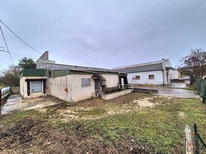 Vente locaux professionnels 660 m² à Ales (30100)  280 000 €