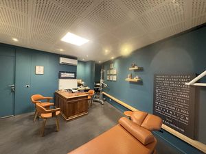 Vente locaux professionnels 90.77 m² à Brignoles (83170)  249 000 €