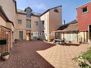 Vente locaux professionnels 23 pièces 460 m² à Conches-en-Ouche (27190)  473 600 €