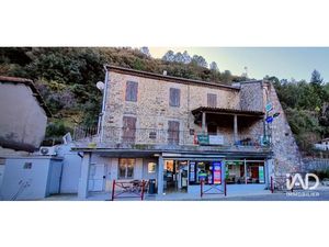 Vente locaux professionnels 72 m² à Les Salles-du-Gardon (30110)  154 000 €