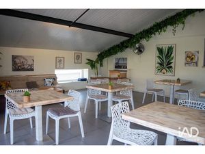 Vente locaux professionnels 115 m² à Saint-Martin (97150)  93 500 €