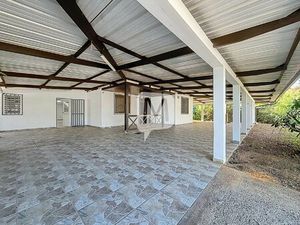 DPT GUYANE  à vendre MACOURIA Maison T5 sur un terrain de de 814 m2