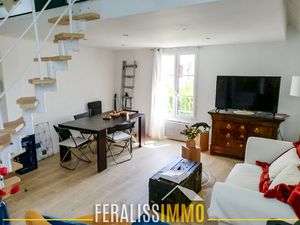 Au coeur du village  lumineux et beau F2 à louer !