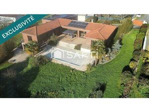 Pavillon 180m²  4 chambres + 1 bureau  2128m² de terrain.