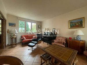 Nestenn Igny - Maison familiale 7 pièces  177 m² habitables avec véranda  jardin arboré de