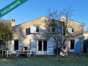 Jolie maison d'environ 111 m2 proche de tous commerces