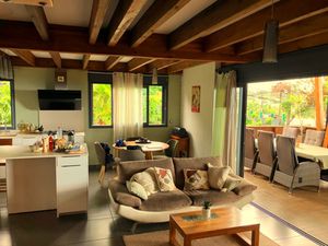 Villa F5/6 de standing de 196 m² surface utile avec vue mer