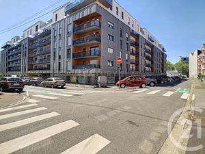 Location parking à La Madeleine (59110)  185 €