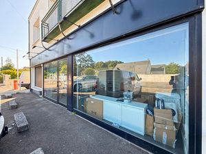 Location locaux professionnels 102 m² à Saint-Jean-de-Braye (45800)  925 €