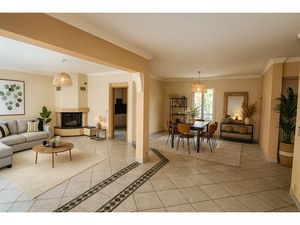 Location maison 5 pièces 202 m² à Aix-en-Provence (13090)  2 600 €