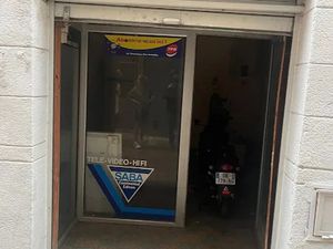 Location locaux professionnels 2 pièces 30 m² à Perpignan (66000)  120 €