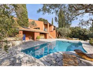 Maison de luxe à vendre à Villeneuve : 820 000€ | 288m²