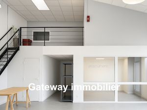 Location locaux professionnels 160 m² à Cébazat (63118)  1 830 €