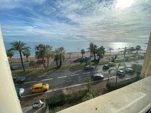 Location locaux professionnels 68 m² à Nice (06000)  1 400 €