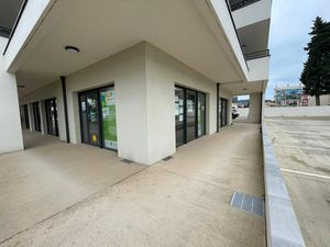 Location locaux professionnels 73.61 m² à Folelli (20213)  1 258 €