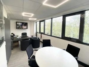 Location locaux professionnels 90 m² à Boulogne-Billancourt (92100)  2 693 €