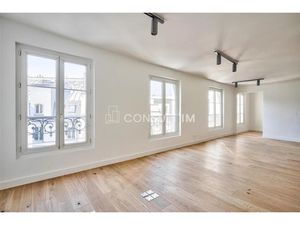 Location locaux professionnels 169 m² à Paris 9ème (75009)  8 357 €