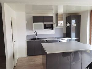 Location appartement 2 pièces 65 m² à Champs-sur-Marne (77420)  1 052 €