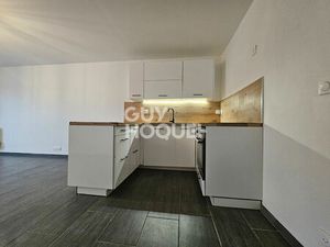 Appartement F2 avec terrasse et parking - CHAMPDEUIL