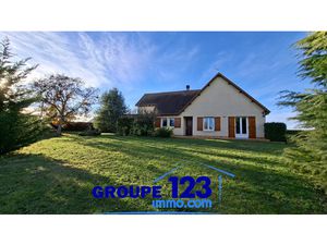 Beau plain-pied de 1995 sur sous-sol  4 chambres