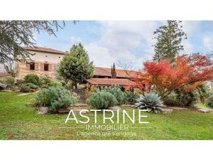 Maison de caractère + dépendances - Vue dominante plein sud -