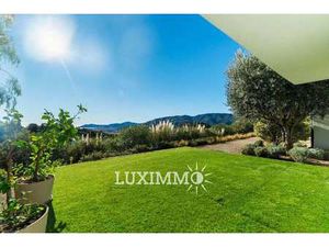 Villa de luxe à louer à La Roquette-sur-Siagne : 13 500€/mois | 264m²