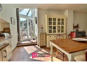 UZES  7 km  Maison de village restaurée