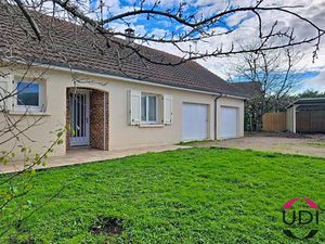 Maison individuelle de plain pied - 3 chambres - Villebret