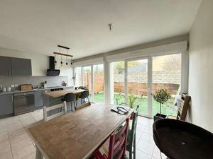 Vente Appartement 4 pièces à Thury-Harcourt (14220) : à vendre 4 pièces / 69m² Thury-Harco