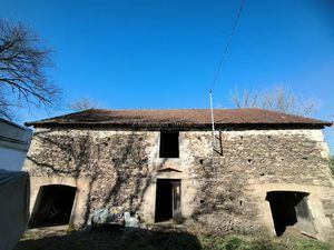 Vente ferme 1 pièce 120 m² à Génis (24160)  69 000 €