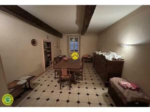 Vente maison 8 pièces 251 m² Montmarault (03390)