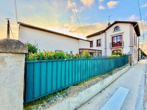 Maison de luxe 5 chambres en vente à Chambley  Grand Est