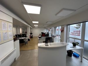 à louer Local commercial 100 m² – 1 500 € |Bruay-la-Buissière
