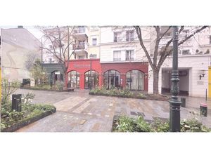 Fonds De Commerce - 84 m²